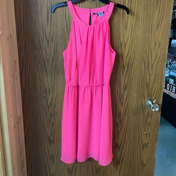 Dress - Picture 1 of 3